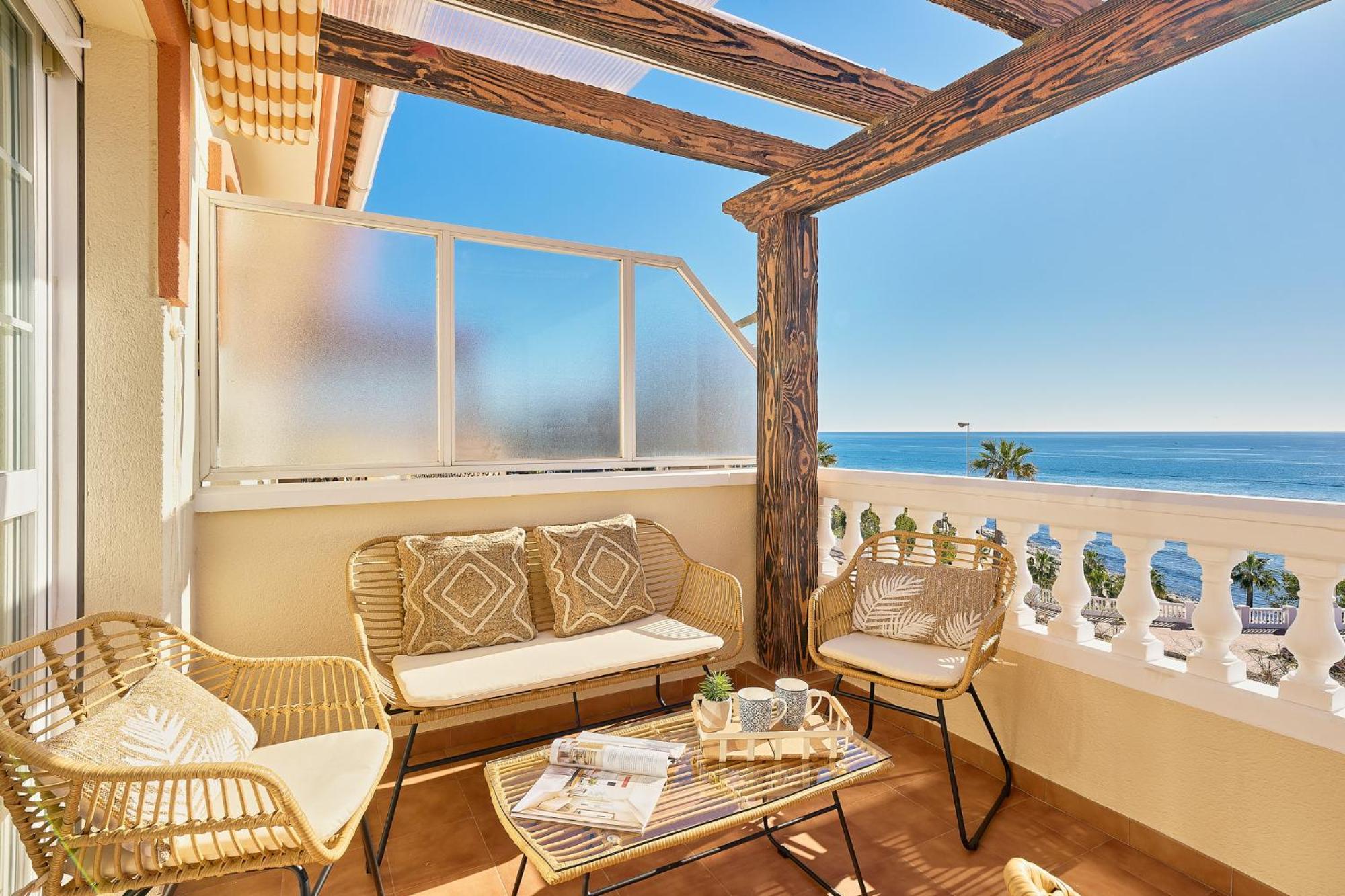 Sea La Vie By Lovely Rentals Benalmádena Exteriör bild